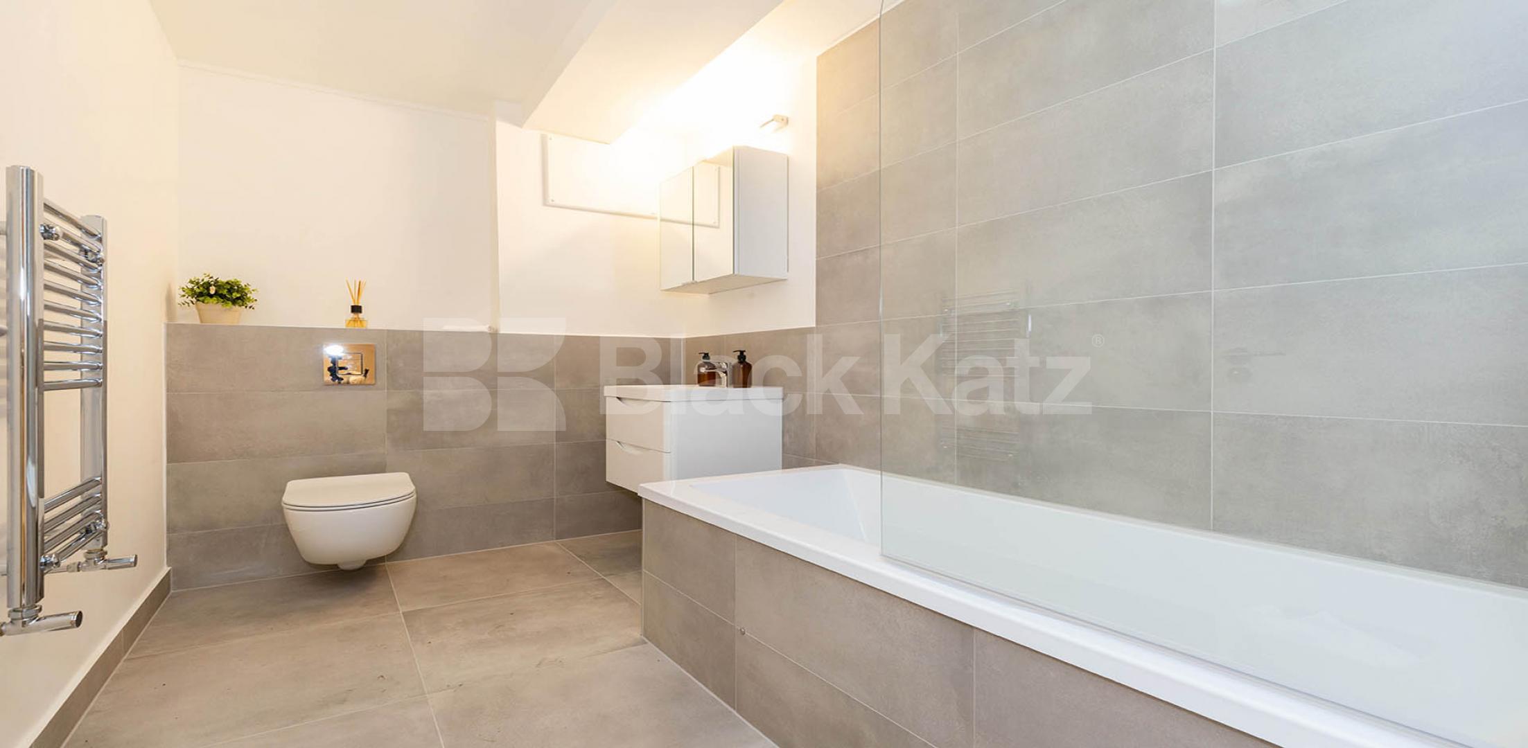 Studio apartment with loft style features in a modern private development  Tyssen Street - Springfield House, Dalston